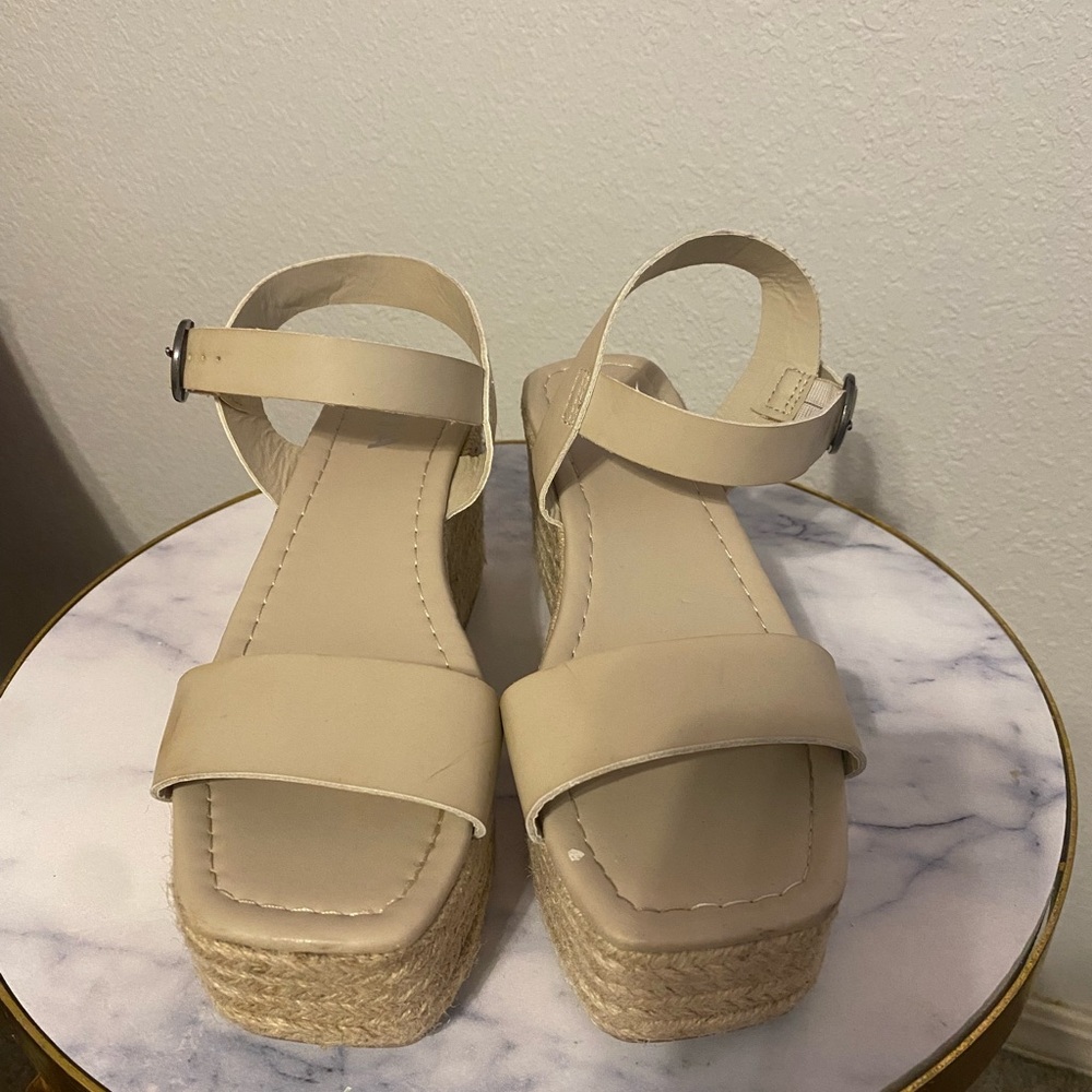 Mia Platform Sandal